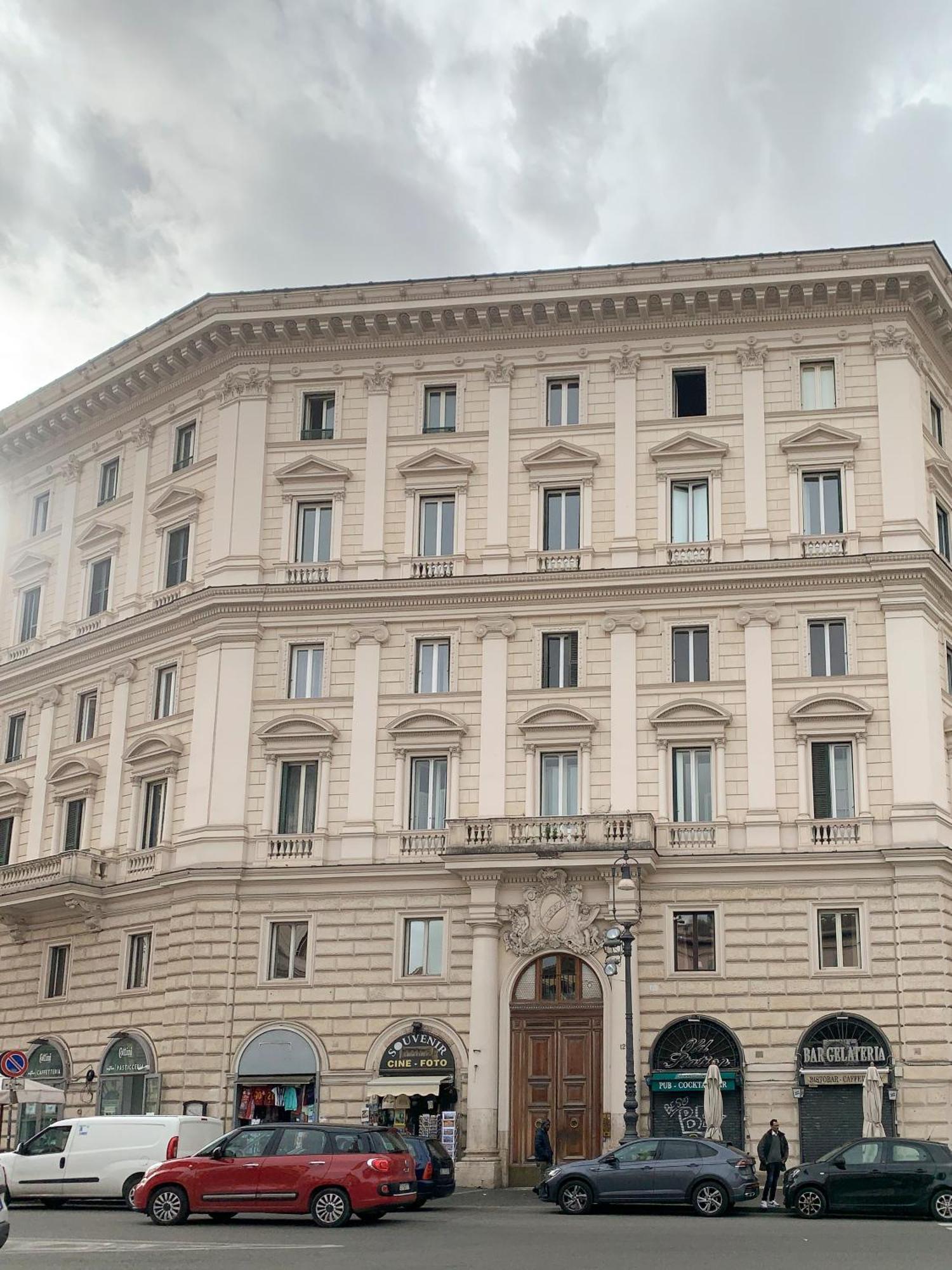 Biancoreroma 2* Rome